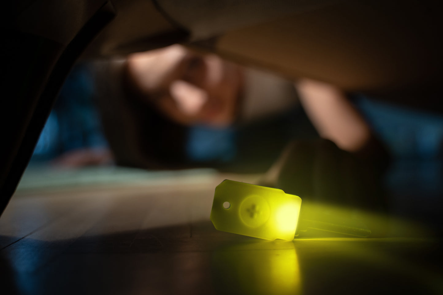 Pre-order: x1 Illumi-key KW1/SC1 | LED Key that lights itself up when you come home in the dark!